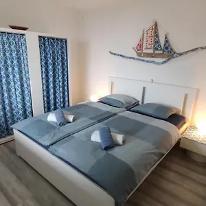 https://apartment-santa-marina-rasa.in-istria.net