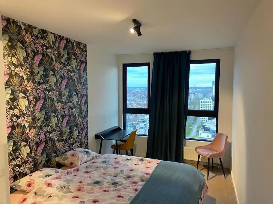 Uniek Appartement - Mooiste En Hoogste Uitzicht Op Antwerpen! - Incl Gratis Parking 0*, Antwerp